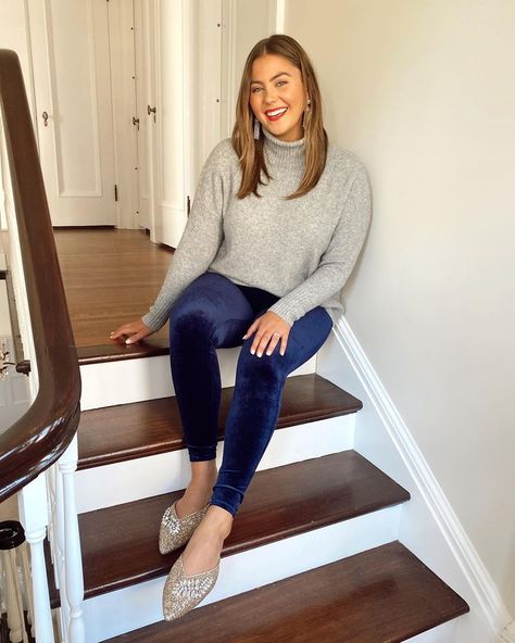 These velvet leggings are an ADD TO CART type of moment 😍🛍 Softer than soft, dressed up or down, our velvet leggings always keep you cozy - making them our go-to all season long. Via @caralynmirand (IG) Leggings Winter Outfit, Velvet Leggings Outfit, Leggins Outfit, Leggings Outfit Winter, Leggings Winter, Leggings Outfit, Winter Leggings, Velvet Leggings, Outfit Trends