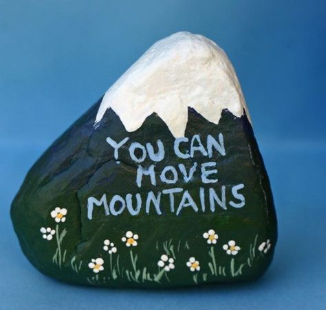 Gardening Design, Art Pierre, Painted Rocks Diy, Rock Painting Ideas Easy, Rock Painting Patterns, Paint Rock, Rock Painting Designs, Stone Crafts, Rock Painting Art