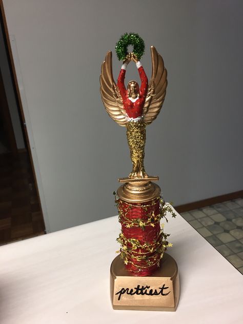 Ugly Sweater Trophy Diy, Christmas Trophy Ideas, Diy Trophies, Diy Trophy, Christmas Competition, Christmas Competitions, Ugly Christmas Sweater Contest, Sweater Diy, Holiday Facts