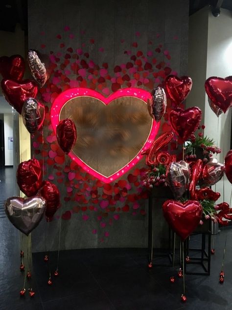 Valentine's Day Wedding Decorations, Valentines Decor Restaurant, Valentine Decorations Restaurant, Valentines Day Decorations For Restaurant, Valentine Restaurant Decor, Restaurant Valentines Decor, Valentine’s Day Restaurant Decorations, Valentines Restaurant Decor, Valentines Day Restaurant Decor