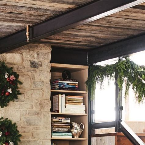 WRJ Design on Instagram: "With built-ins installed to create a library atmosphere, this reading nook is adorned with a duo of wreaths over the fireplace and winter greens on the glass-and-steel railing for the holidays! Design: @wrjdesign • Principal Creative: Rush Jenkins • Principal of Operations: Klaus Baer • Feature Produced by: @krissa_rossbund• Photos: Victoria Pearson • As seen in: @traditionalhome" Gregorius Pineo, Indian Interior Design, Winter Greens, Indian Interiors, Ski House, Steel Railing, Team Design, Happy Holiday, All Of Us