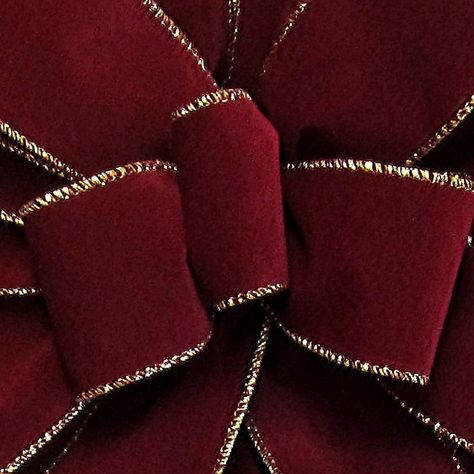 Christmas In Paris Aesthetic, Velvet Wreath, Burgundy Aesthetic, Christmas Widgets, Ribbon For Wreaths, Burgundy Ribbon, Christmas Velvet, Christmas Wired Ribbon, Xmas Theme