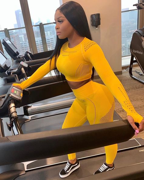 Gorgeou$$ on Instagram: “And when them situations came I came out like a champ. 💪🏾 @blk.athluxure on my body! 💛” Knit Tights, Fitness Wear Outfits, Yellow Outfit, Gymshark Women, Yoga Set, Elastic Waist Pants, Long Sleeve Crop, Long Sleeve Crop Top, Workout Clothes