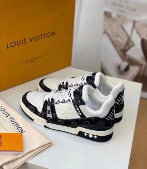 00971558874878 WhatsApp us for shopping and price details Luis Viton, Lv Men Shoes, Louis Vuitton Trainers, Rick Owens Sneakers, Louis Vuitton Sneakers, Lv Shoes, Lv Men, Trainer Sneakers, Big Bags