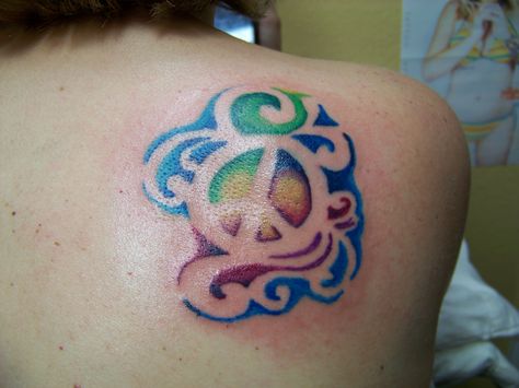 Hippie peace sign tattoo ink art work Rasta Tattoo, Inner Peace Tattoo, Peace Sign Tattoo, Hippie Symbols, Hippie Logo, Peace Sign Tattoos, Peace Tattoo, Toe Tattoos, Peace Tattoos