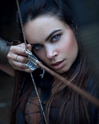 Archery Photography, Archery Poses, Archery Women, Archery Girl, Steve Mccurry, Hunting Women, Fairytale Photography, Fantasy Portraits, An Arrow