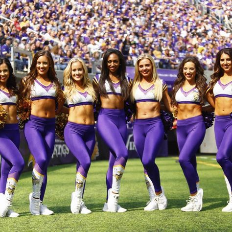 Vikings Cheerleaders, Singer Dr, Jennifer Love, Nfl Cheerleaders, Dance Teams, Lace Babydoll, Minnesota Vikings, American Football, Cheerleading