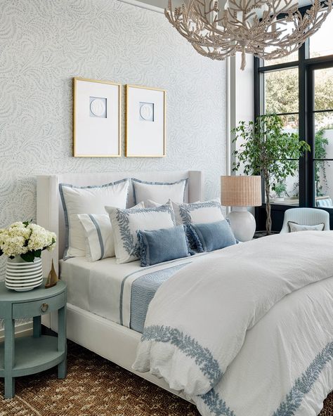 Relaxing Bedroom Style  – serena & lily Coastal Room Aesthetic, Serena And Lily Bedroom, Mccroskey Interiors, Priano Wallpaper, Bedroom Coastal Style, Interiors 2023, Island Interior, Costal Bedroom, Villa Ideas