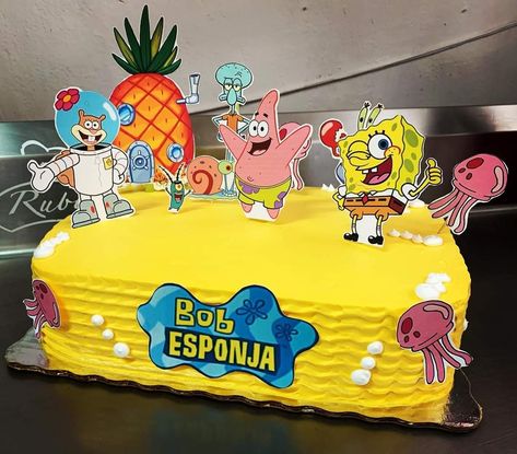 Spongebob Squarepants Cake, Square Birthday Cake, Spongebob Birthday Cake, Christmas Cartoon Characters, Spongebob Cake, Spongebob Birthday Party, Fireman Birthday, Spongebob Party, Spongebob Square