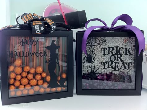 Halloween Shadow Box Fall Shadow Box Ideas, Halloween Shadow, Shadow Box Ideas, Halloween Shadow Box, Glass Block Crafts, Halloween Decor Diy, Diy Shadow Box, Diy Halloween Decor, Cricut Halloween