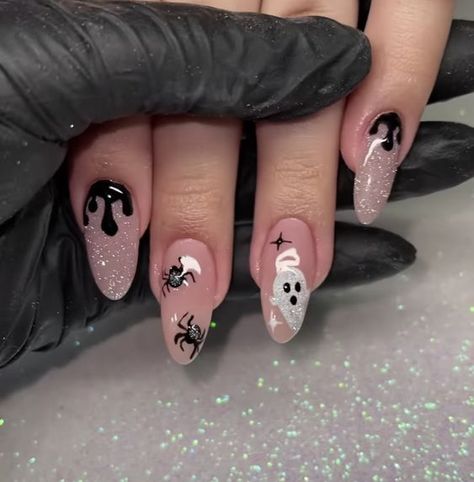 Good product arrived in the expected time Halloween Town Nails, Horror Nails, Nail Art Halloween, Holloween Nails, Tips Nails, Halloween Acrylic Nails, October Nails, Cute Gel Nails, Halloween Nail