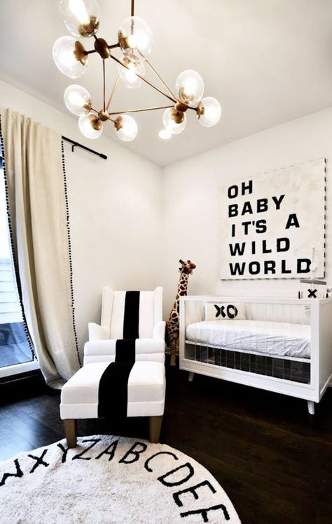 This Black and White Nursery Has All the Gender-Neutral Design Inspiration You Need Black And White Bedroom, Black And White Nursery, Baby Nursery Inspiration, Fun Nursery, Nursery Room Design, Baby Boy Room Nursery, White Nursery, Baby Room Design, Nursery Inspo