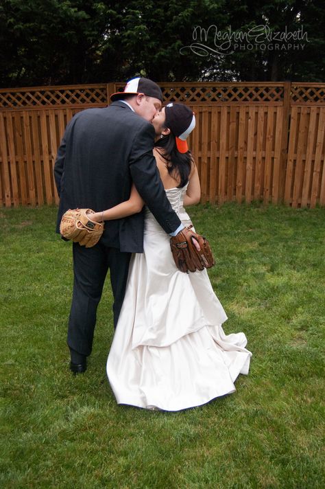 (c) Meghan Elizabeth Photography Softball Wedding, Sports Themed Wedding, Baseball Wedding, Sports Wedding, Baseball Pictures, Trash The Dress, Cute Wedding Ideas, Prom Pictures, Wedding Engagement Photos