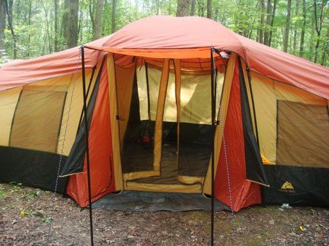 Copyright ponx@hubpages, 2013 Primitive Camping, Rv Camping Checklist, Camping For Beginners, Camping List, Kayak Camping, Camping Guide, Camping Checklist, Camping Supplies, Camping Essentials