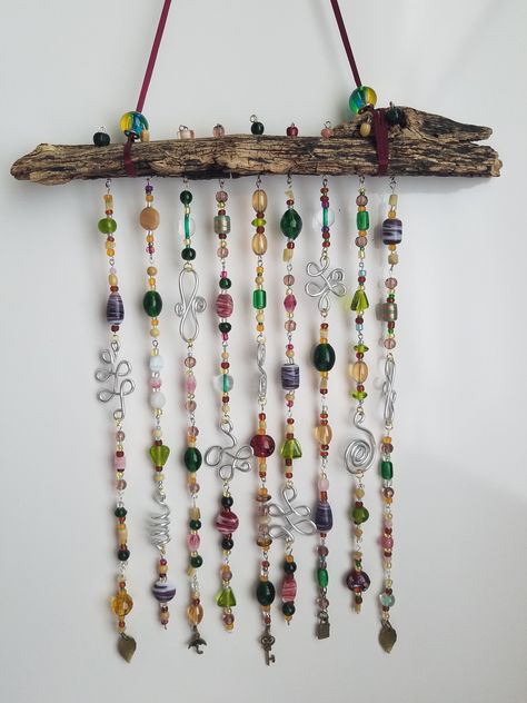 Driftwood And Wire Art, Driftwood And Beads, Bead Hanging Decor, Beaded Hanging Decor, Bead Suncatcher Diy, Beaded Suncatcher Diy, Driftwood Suncatchers, Driftwood Suncatcher, Beaded Wall Art