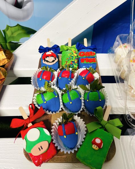 “ It’s a me- Mario.” Super Mario 4th birthday treats❤️💚 • • • • #paradisepastries #cakepops #chococoveredtreats #chocolatelovers #sweettreats #desserts #bayarea #tracy #408 #209 Super Mario 4th Birthday, Super Mario Bros Birthday Party, Mario Bros Birthday, Birthday Treats, Cakepops, Super Mario Bros, Mario Bros, 4th Birthday, Chocolate Lovers