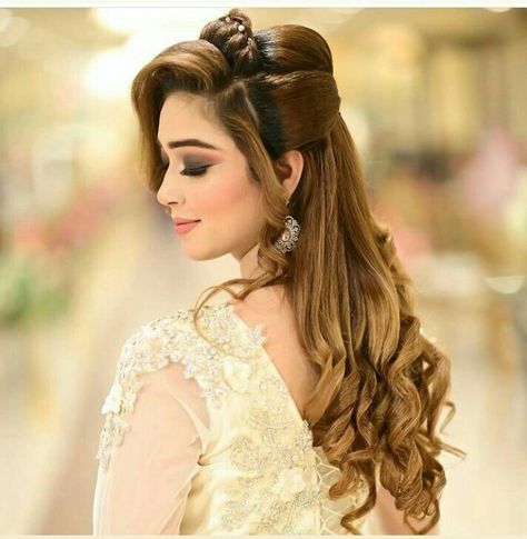 Kashees Hairstyle, Cute Wedding Hairstyles, Cool Hairstyles For Girls, Side Swept Hairstyles, Bridal Hair Buns, Side Hairstyles, Bow Hairstyle, Long Hair Wedding Styles, Hair Color Light Brown