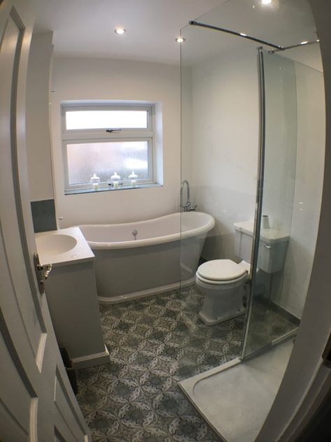 Re-jigging a Bathroom to Allow for a Separate Shower and Bath - UK Bathroom Guru Small Bathroom With Bath, Bathroom With Shower And Bath, Small Bathroom Plans, Bathroom Layout Plans, Small Full Bathroom, Small Bathroom With Shower, Small Bathroom Layout, Shower Over Bath, Bathroom Layouts