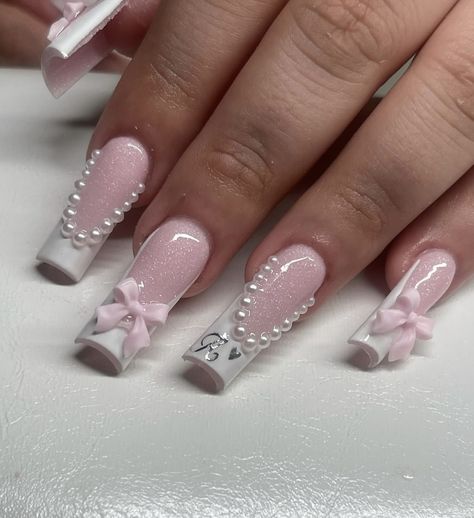 Pearls Nails Design, Birthday Nails 13, Short Nails With Pearls, Baby Shower Nails Ideas, 22 Birthday Nails, Pink And Silver Nail Designs, Milky White French Nails, Pink Christmas Nails Short, Pink Pearl Nails