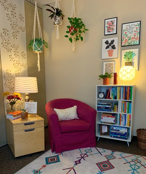 Lots of color and plants School Based Therapist Office, Cute Therapist Office, Cute Counselor Office, Decorate Therapy Office, Therapist Office Setup, Office Ideas Therapist, Therapy Decor Office, Boho Therapist Office, Private Practice Therapy Office Decor