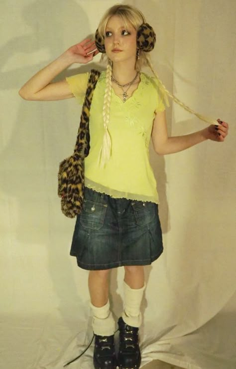 Olivia Halle, Cool Fits, Swaggy Outfits, Harajuku Fashion, 2000s Fashion, Coraline, Up Girl, Dream Clothes, Halle