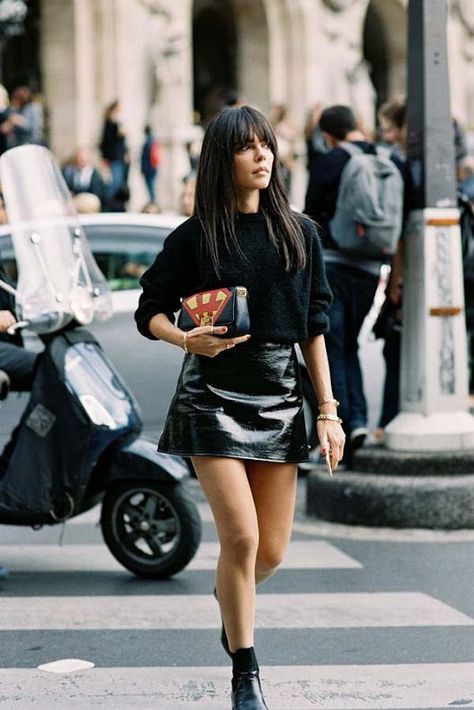 Evangelie Smyrniotaki of Style Heroine, after Stella McCartney, Paris, October 2015. Black textures (and cute nude fishnet tights!).  Recreate Evangelie's look (kind of): Sweater: Acne Studios Deborah Evangelie Smyrniotaki, Leather Mini Skirt Outfit, Vanessa Jackman, Miniskirt Outfits, Minimal Chic, Hot Outfits, 2016 Fashion, Casual Street Style, Street Chic