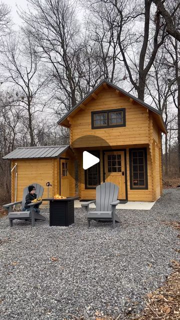 Small Bunkie Ideas, Bunkie Life, Bunkie Ideas, 10x20 Shed, French Provincial Decor, Beachy Home Decor, Beachy Home, Off Grid Tiny House, Hunting Cabin