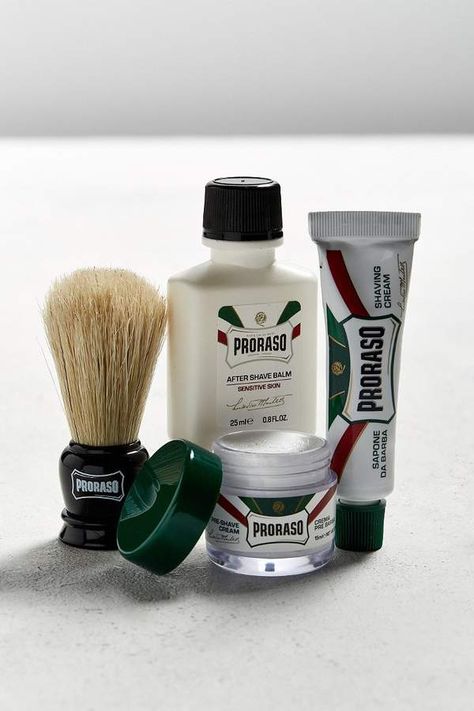 Proraso Travel Shave Kit Skincare Images, Thyme Flower, Wedding Skincare, Men's Skincare, Shaving Kit, Smooth Shave, After Shave Balm, Skin Prep, Shaving Brush