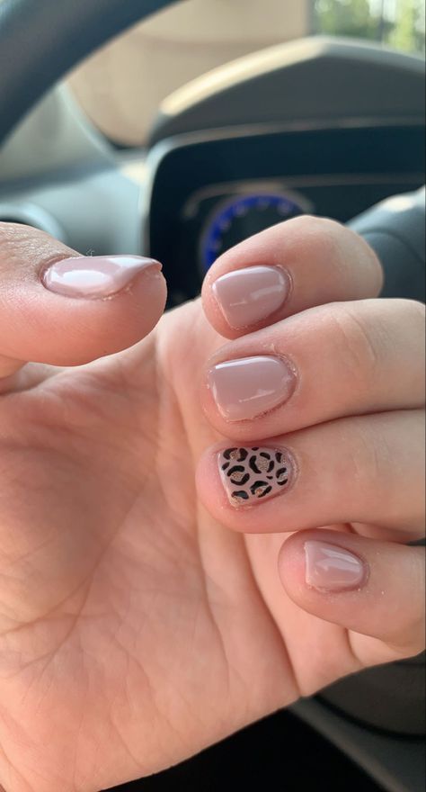 Natural Leopard Nails, Nude Leopard Nails, Short Natural Nails, Nails Art Ideas, 2024 Nails, Cheetah Nails, Leopard Print Nails, Print Nails, Leopard Nails