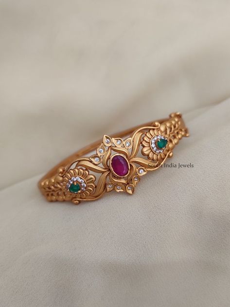 You searched for ARJI - South India Jewels Finger Tattoos Ring, Finger Tattoo Couple, Ring Finger Tattoo Couple, Tattoos Ring, Earring Chains, Bahu Begum, Ring Finger Tattoo, Latest Gold Ring Designs, Engagement Rings Set