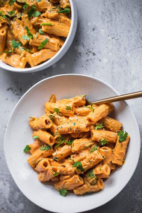 Vegan Butternut Squash Pasta Butternut Squash Pasta Recipes, Squash Pasta Recipes, Vegan Butternut Squash Pasta, Vegan Roasted Butternut Squash, Roasted Butternut Squash Pasta, Butternut Squash Recipes Pasta, Squash Pasta Recipe, Creamy Tomato Pasta, Vegan Butternut Squash