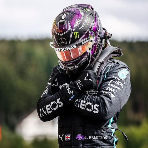 Lewis Hamilton Iconic Photos, Lewis Hamilton Black Panther, Iconic F1 Photos, F1 Icons, Lewis Hamilton Wins, F1 Hamilton, Pilot Helmet, Mercedes Lewis, Hamilton Wallpaper