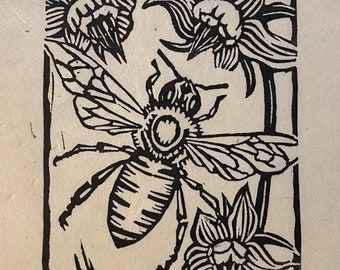 Garden Pollinators, Bees Garden, Linoleum Printmaking, Intaglio Printmaking, Printmaking Projects, Tier Tattoo, Daisy Chains, Relief Printmaking, Linocut Printmaking