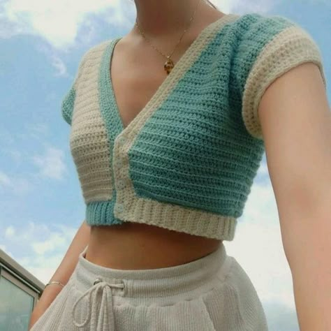 Leftover Yarn, Crop Top Pattern, Crochet Crop Top Pattern, Mode Crochet, Diy Vetement, Nice Pictures, Crochet Fashion Patterns, Crochet Cardigan Pattern, Crochet Top Pattern