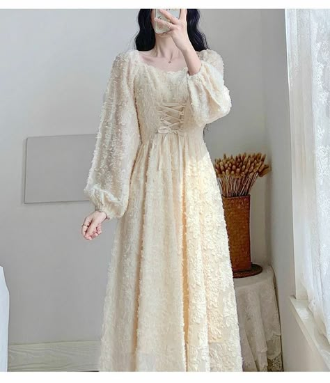 Dress Floral Vintage, Gaun Vintage Hijab, Korean Dress Hijab, Vintage Dress Hijab, Korean Simple Dress, Modest Dresses Casual Classy, Muslim Dress Casual, Modest Dresses Muslim, Chic Evening Dress