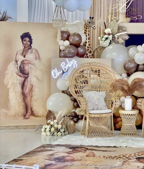 Brown And White Maternity Shoot, Aesthetic Babyshowers, Giraffe Gender Reveal Ideas, Baby Shower Ideas Girl Theme Black People, Malika Baby Shower Decor, Baby Shower Looks Black Women, Burberry Baby Shower Ideas, Brown And White Baby Shower Ideas, Baby Shower Menu Ideas Black People