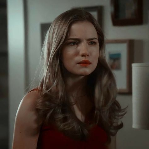 Emma Duval, Pretty Little Liars Books, Scream Mtv, Scream Series, Scream Tv Series, Willa Fitzgerald, Mtv Scream, Six Girl, Aaron Hotchner