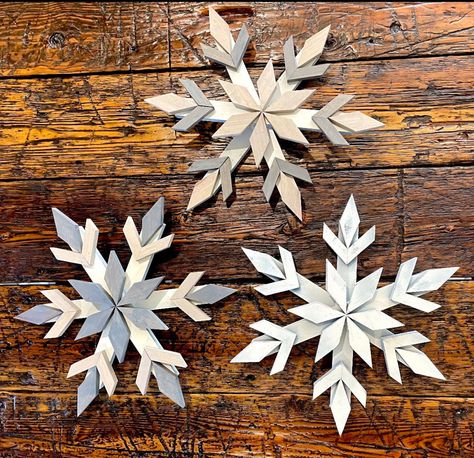 3 Large Snowflakes 16 From One Picket One Picket - Etsy Snowflake Ideas, Large Snowflakes, Ww Ideas, Craft Signs, Holiday Wood Crafts, Snow Cabin, Luxury Christmas Decor, Christmas Diy Wood, Wood Snowflake