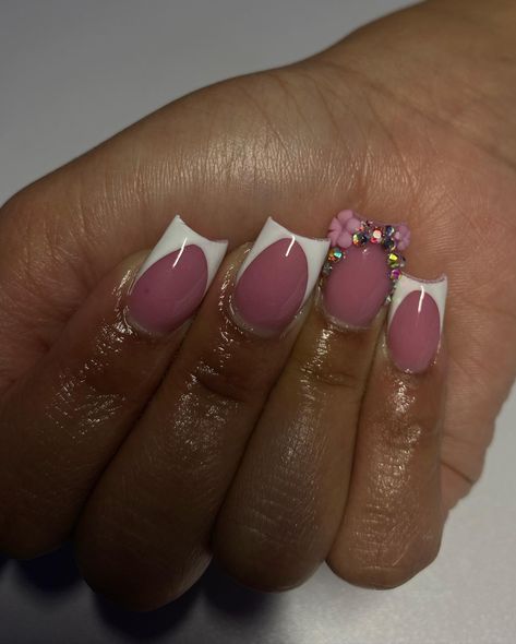 Short Nail Designs Pink French, Notebook Nail Design, Short Frenchies Acrylic Nails, Cute Short Nail Sets Birthday, Nail Ideas Short Simple, Nails Idea Short, Nails 2024 Short, Cute Nails Acrylic Short, Nail Inspo Square Short