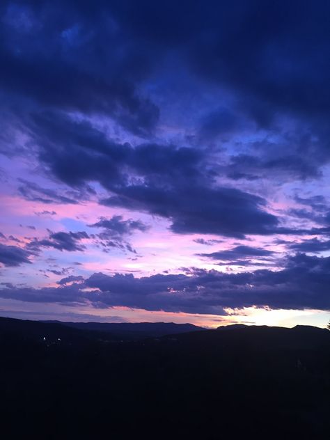 Blue And Purple Sunset, Sunset Rose, Purple Sunset, Sky Photos, Tumblr Photography, Pretty Sky, Sunset Sky, Sky And Clouds, Beautiful Sky