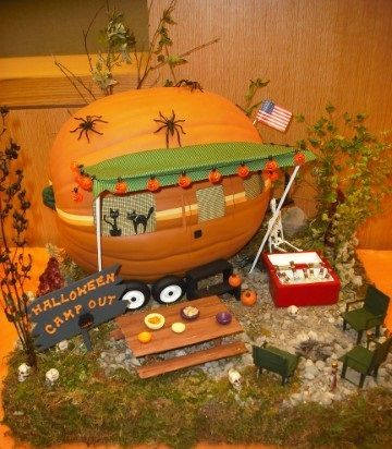 Camper Pumpkin, Pumpkin Competition, Diy Pumpkin Carving, Stick Furniture, Pumpkin Decorating Diy, Fall Szn, Fall Fair, Creative Pumpkin Decorating, Pumpkin Carving Kits