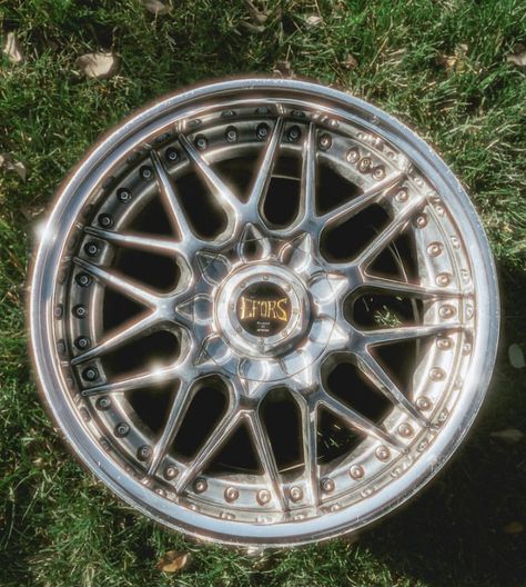 Car Rims Ideas Diy, Dayton Rims, Jdm Wheels, Car Rims, Truck Rims, Chrome Rims, Super Fast Cars, Cool Car Accessories, Cool Car Drawings