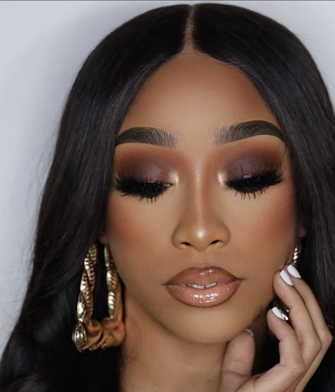 Fall Looks For Black Women, Nude Makeup Looks, Brown Eyeshadow Looks, Women Eyes, Shadow Design, Brown Girls Makeup, Makeup For Black Skin, Brown Skin Makeup, Fall Makeup Looks