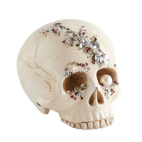 Bejeweled Skull Halloween Decor Skull Halloween Decor, Stylish Halloween Decor, Diy Halloween Dekoration, Chic Halloween Decor, Halloween Chic, Elegant Halloween Decor, Halloween Living Room, Dollar Tree Halloween, Casa Halloween