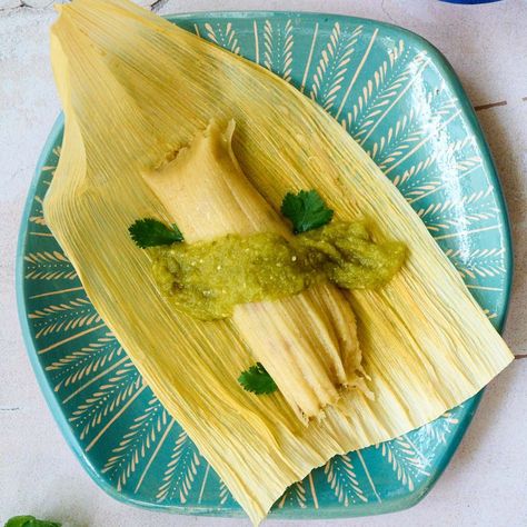 Vegan Tamales Verdes with Mushrooms and Beans Vegan Tamales, Corn Tamales, Dorm Food, Soy Curls, Tamale Recipe, Vegan Mexican Recipes, Tomatillo Salsa, Vegan Mexican, Sauteed Mushrooms