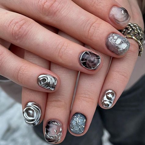 Crazy Short Nails, Short Nails Ideas, Short Nail Art, Mens Nails, Punk Nails, Detailed Art, London Nails, Grunge Nails, Short Nails Art