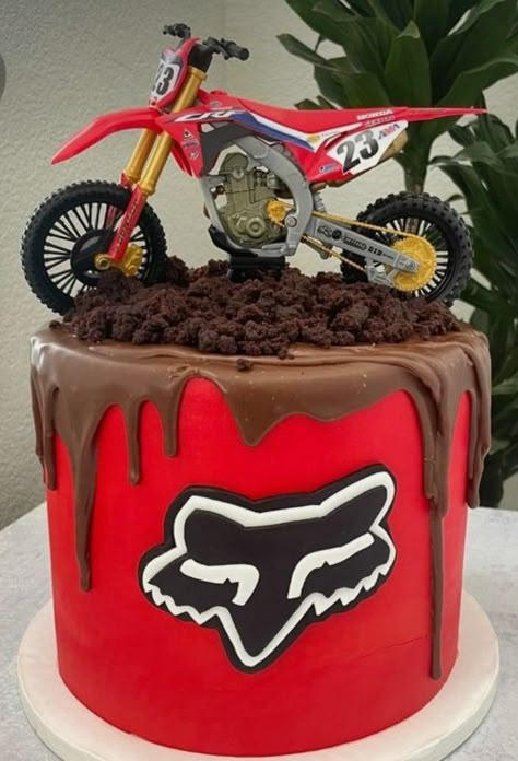 Motorbike Birthday Cake, Dirt Bike Cupcakes, Dirt Bike Themed Birthday Party, Dirt Bike Birthday Cake, Bike Themed Birthday Party, Motorbike Cakes, Motocross Cake, Bolo Motocross, Dirt Bike Cake