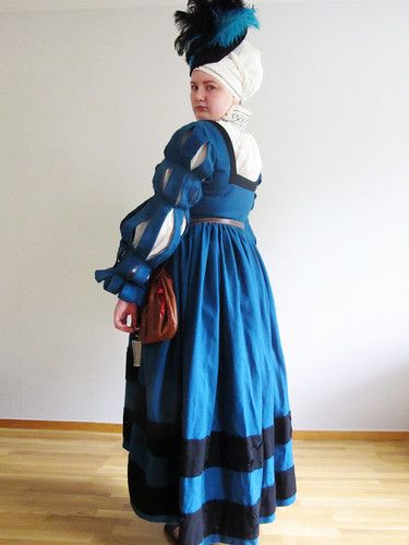 Drag Clothing, Medieval Dresses, German Costume, German Clothing, Medieval Garb, German Outfit, German Dress, German Fashion, Dress Tutorials