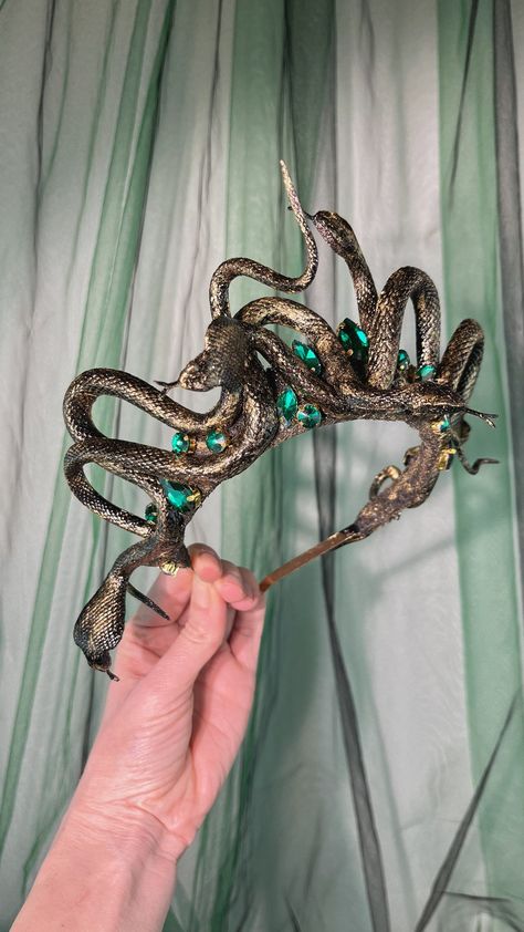 Medusa Accessories, Medusa Headdress, Snake Headpiece, Greek Mythology Costumes, Modern Medusa, Snake Crown, Greek Dinner Party, Woods Party, Mythology Costumes