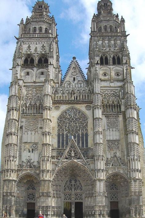 Gothic Architecture Characteristics, Gothic Revival Architecture, Milan Cathedral, Gothic Windows, Marble Frame, Gothic Cathedrals, Ancient Greek Architecture, Cathedral Architecture, Gothic Cathedral